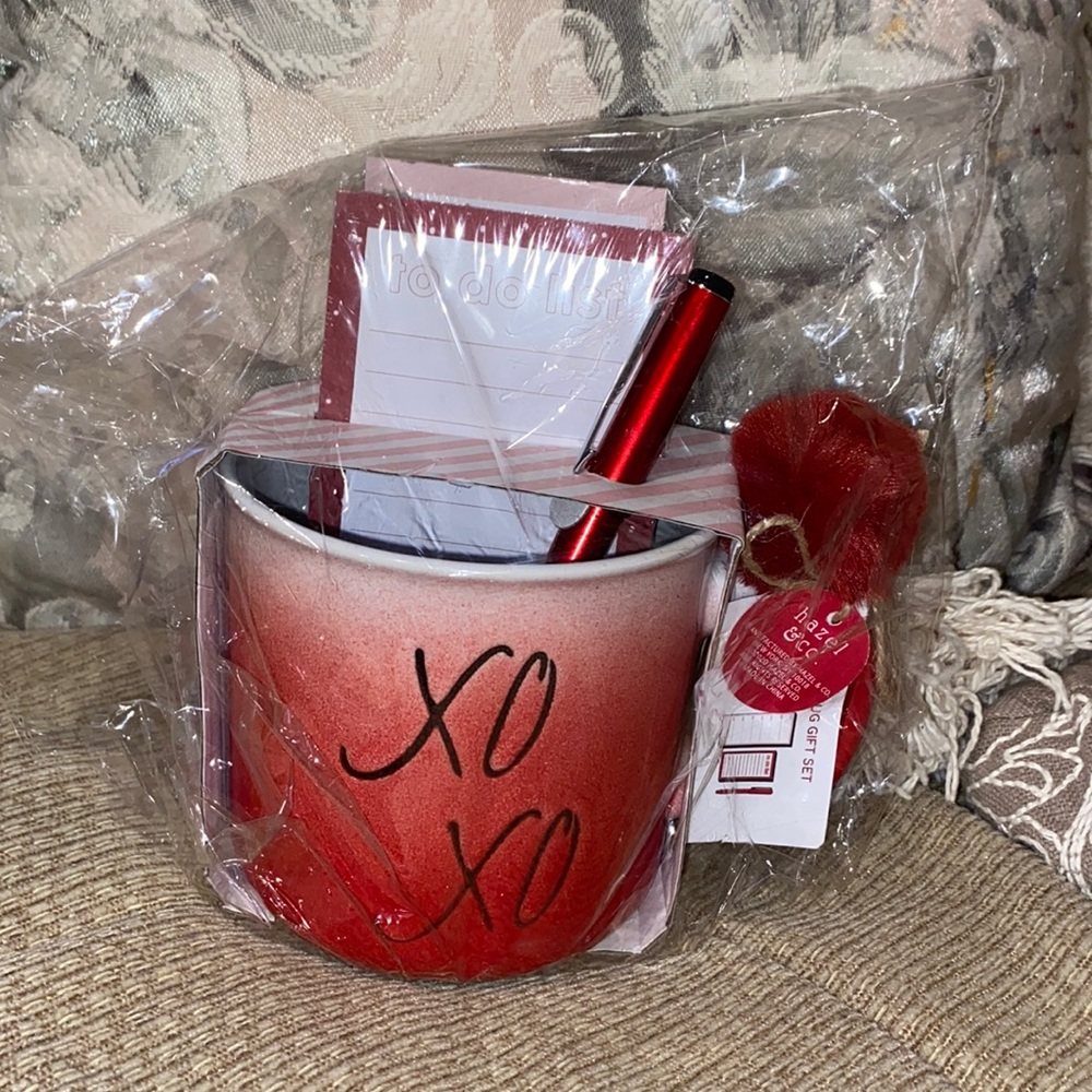 ❤️ NWT Hazel & Co. 4PC Mug Gift Set